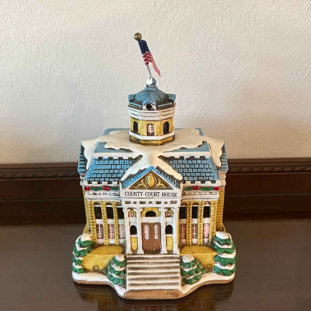 Lefton Colonial Village County Court House Byron Wood 00233 Ceramic Vintage READ